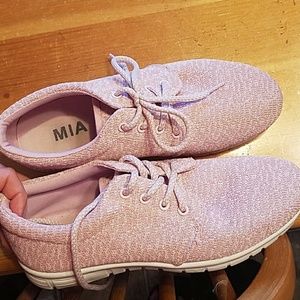 Light pink shoes